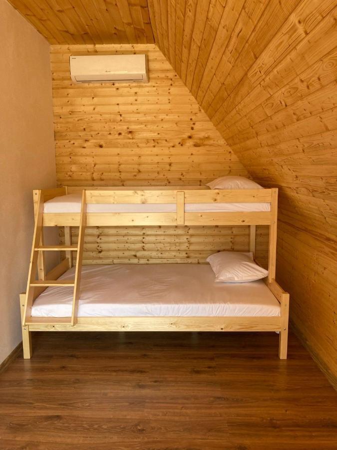 Campingplatz Cabanele Lu' Dinu *