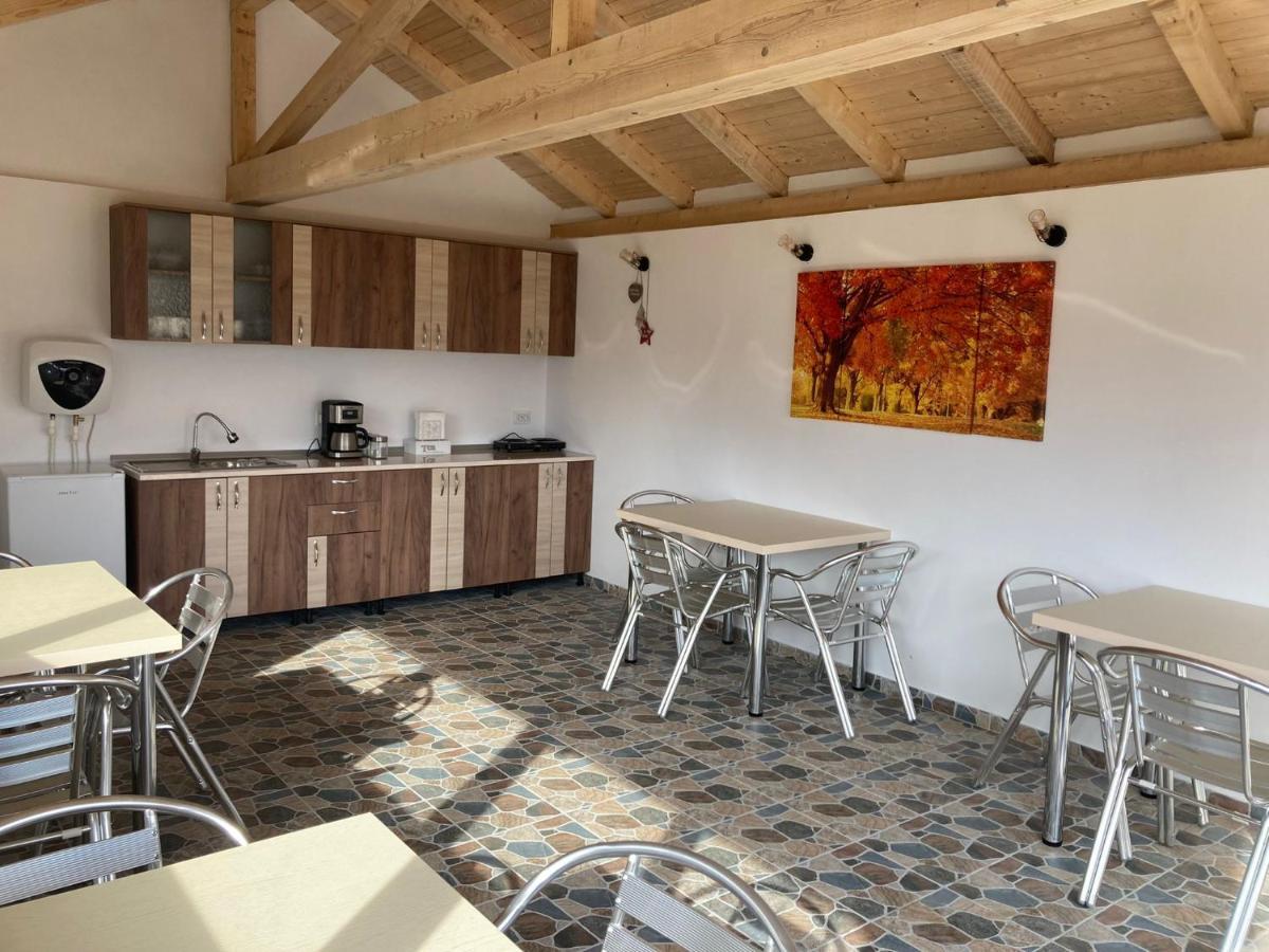 Cabanele Lu' Dinu Campingplatz