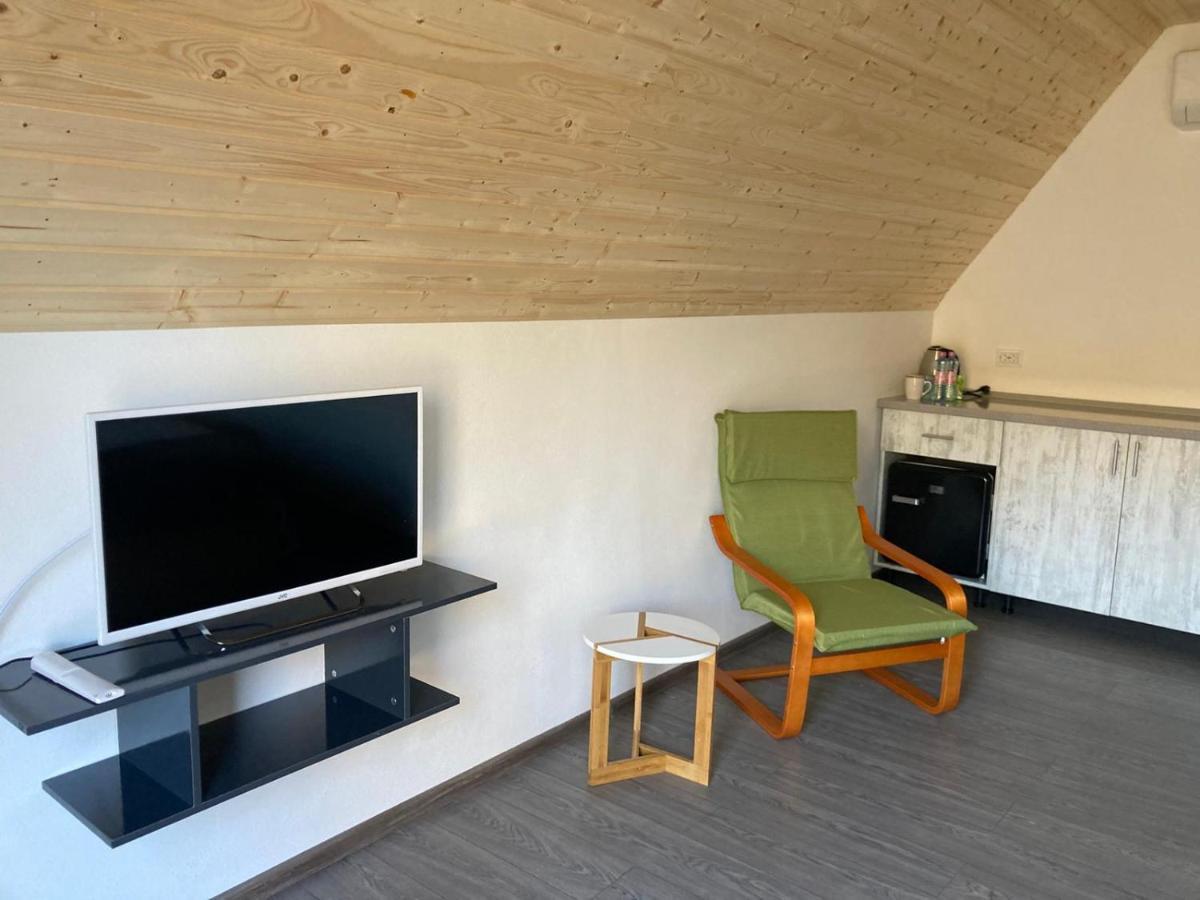 Cabanele Lu' Dinu Campingplatz Curtea de Argeş